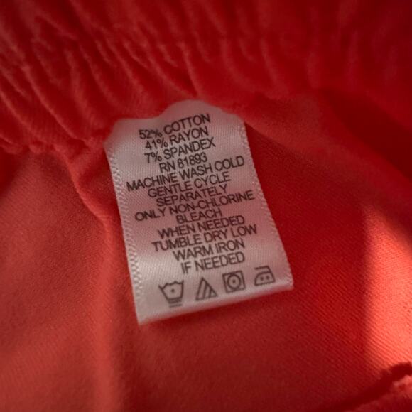 Isaac Mizrahi Live 24/7 Stretch Bright Rose Pull On ANKLE Pants Womens 2P Petite - Picture 9 of 9